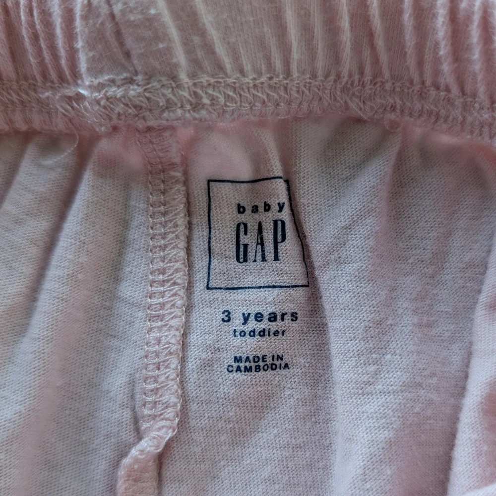 3/$15 - Baby Gap Pink Bubble Shorts Size 3